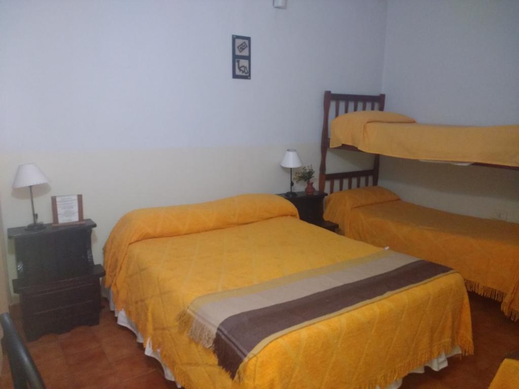 סלטה Hotel Satiri מראה חיצוני תמונה