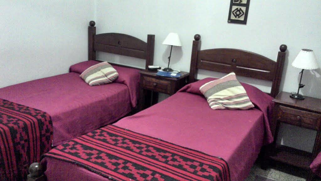 סלטה Hotel Satiri מראה חיצוני תמונה